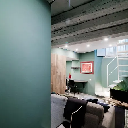 Maisonnette - The House Of Travelers Apartment *