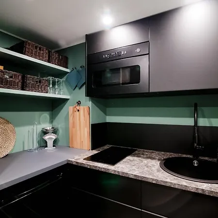 Maisonnette - The House Of Travelers Apartment