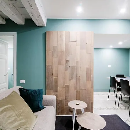 Maisonnette - The House Of Travelers Apartment *
