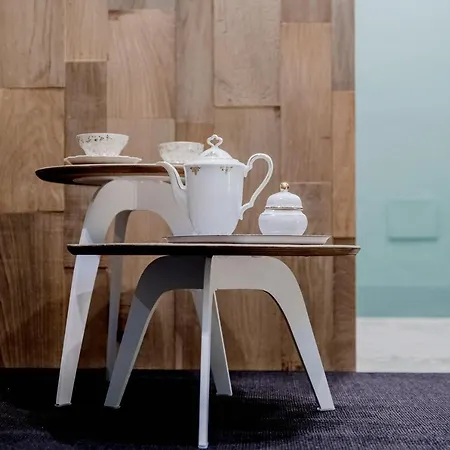 Maisonnette - The House Of Travelers *